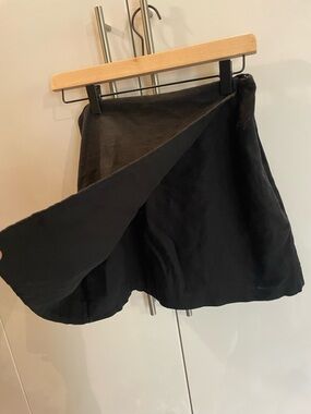 Abercrombie & Fitch Black Mini Skirt